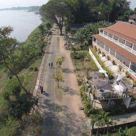 Day Waterfront Hotel Chiang Khong Exterior foto
