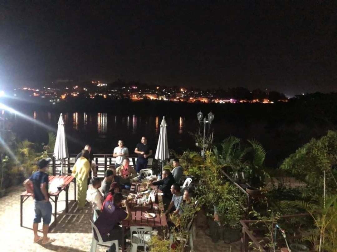 Day Waterfront Hotel Chiang Khong Exterior foto