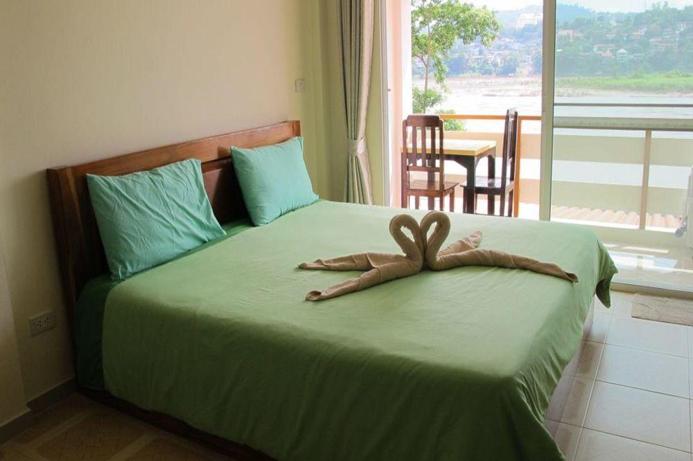 Day Waterfront Hotel Chiang Khong Exterior foto