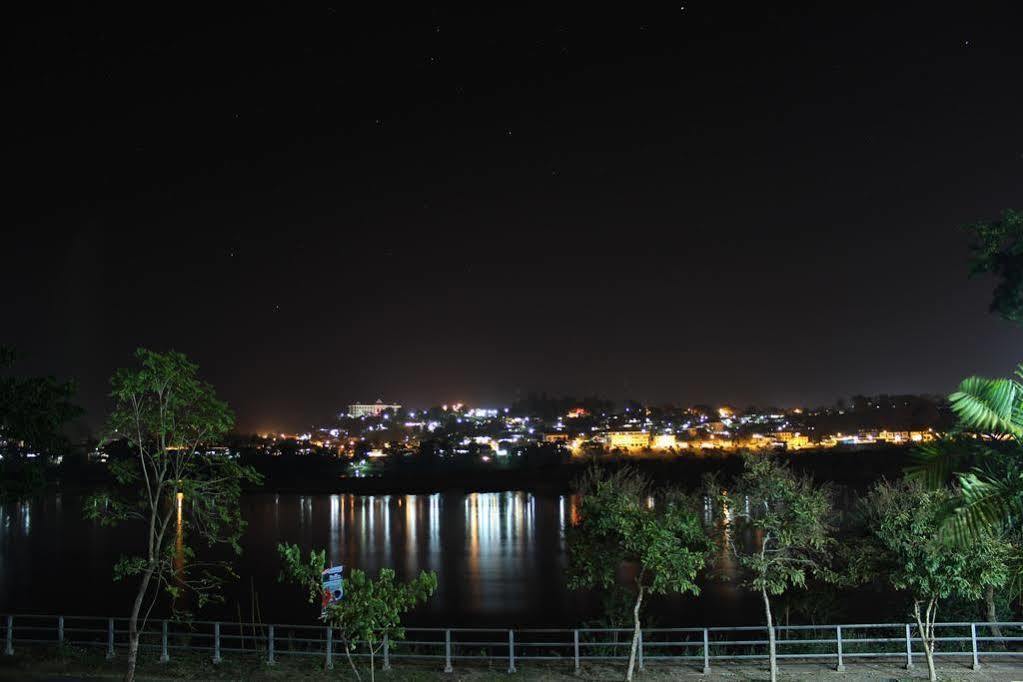 Day Waterfront Hotel Chiang Khong Exterior foto