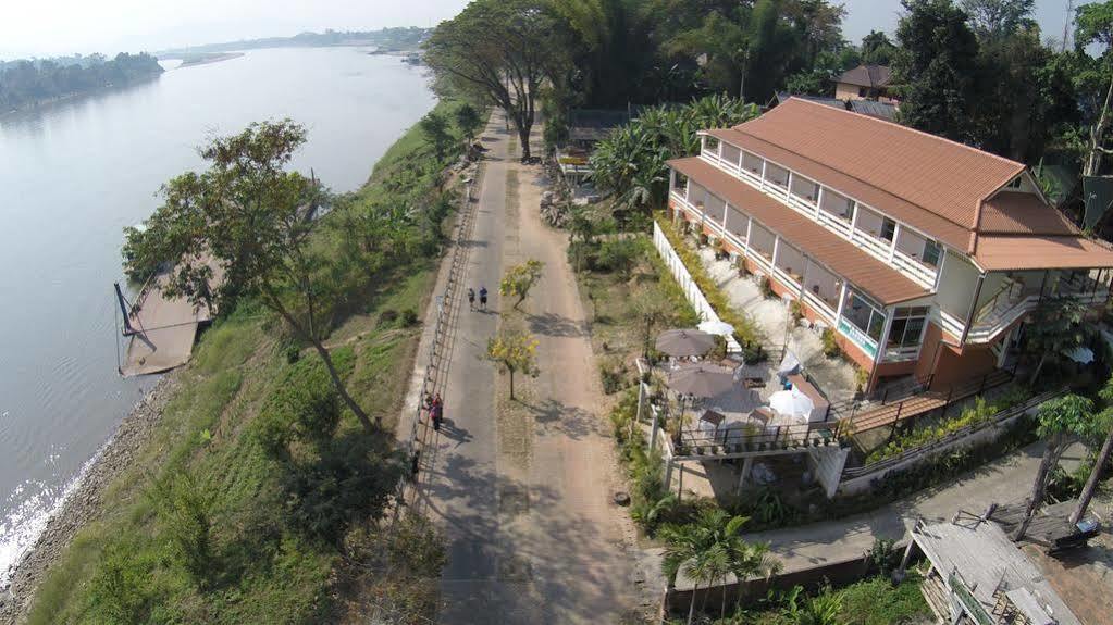Day Waterfront Hotel Chiang Khong Exterior foto