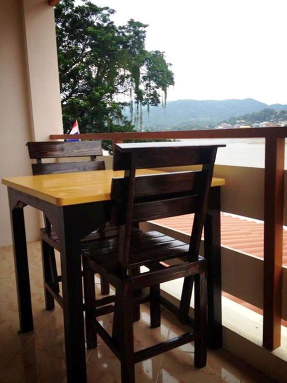 Day Waterfront Hotel Chiang Khong Exterior foto